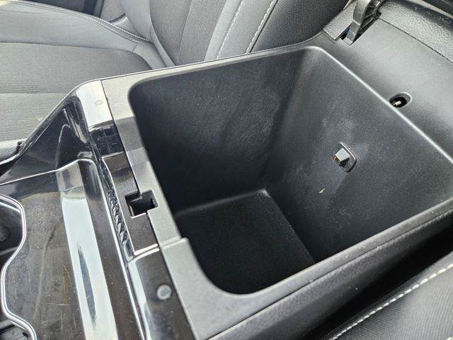 Used 2023 Jeep Grand Cherokee Laredo AWD/4WD image 30