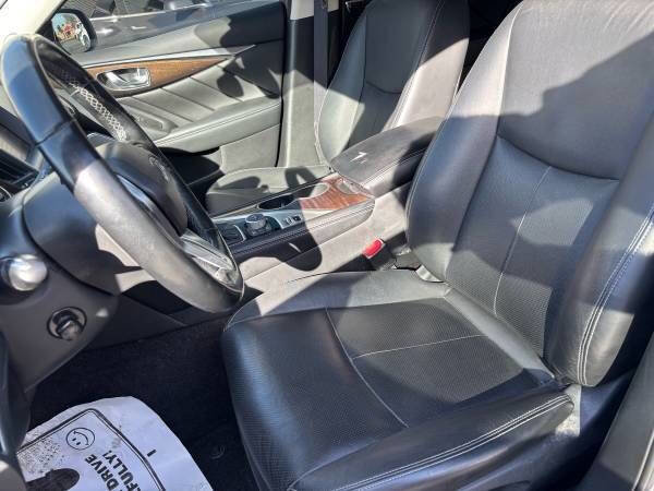 Used 2018 INFINITI Q50 Luxe image 11