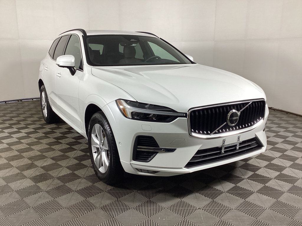 Used 2022 Volvo XC60 B5 Momentum AWD/4WD image 1