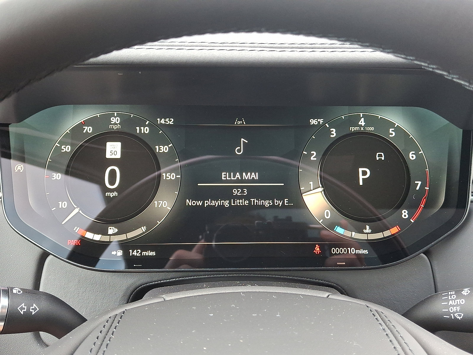 New 2025 Land Rover Range Rover SE image 6