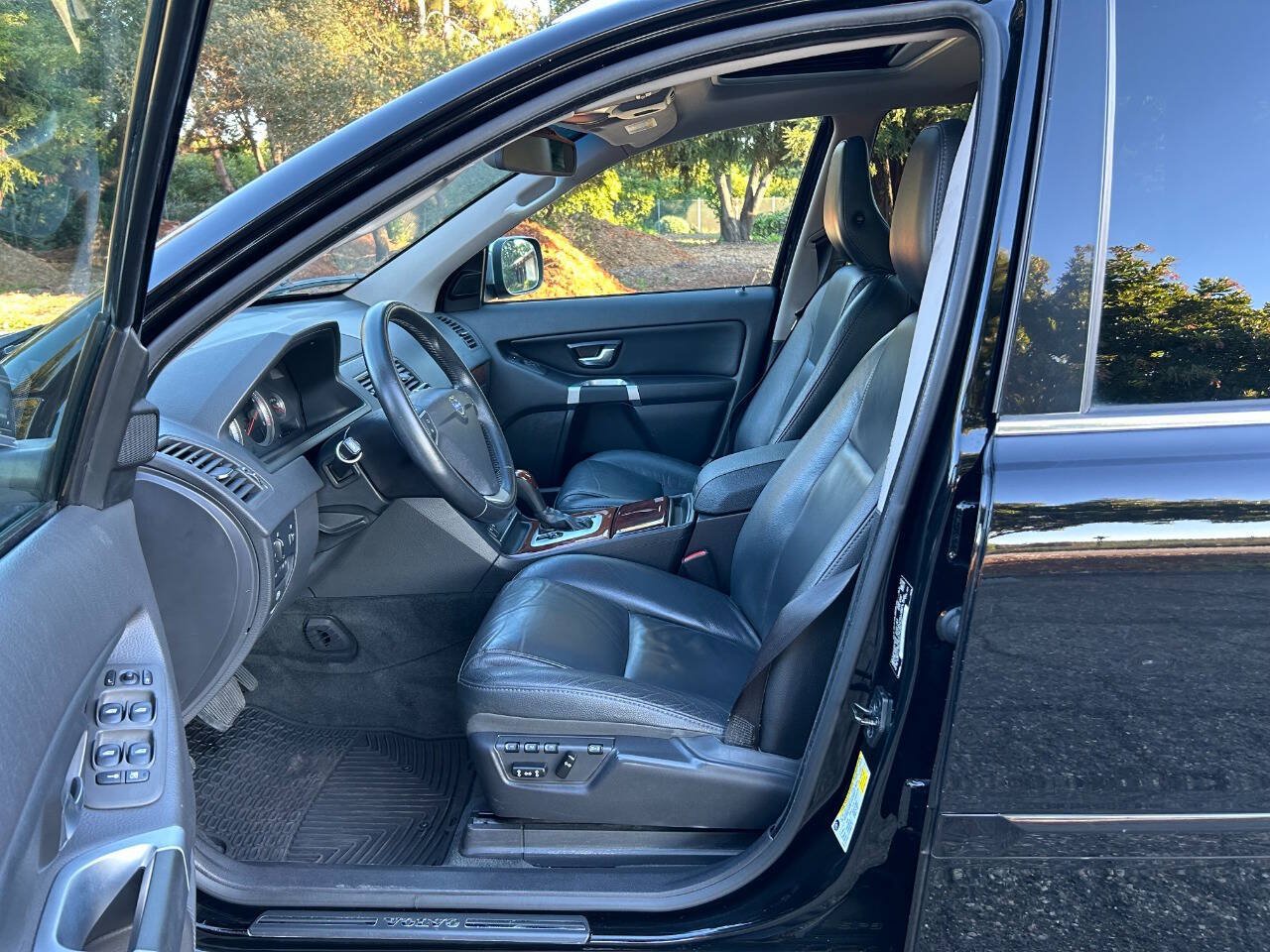 Used 2014 Volvo XC90 3.2 AWD/4WD image 24
