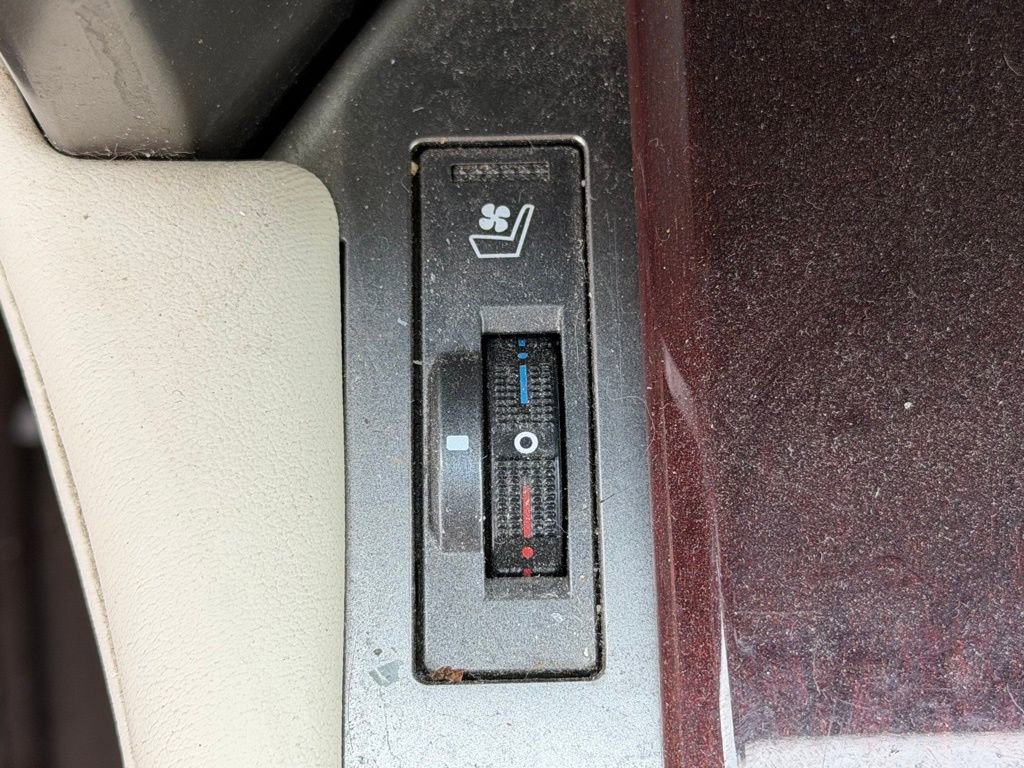 Used 2016 Lexus GX 460 w/ Premium Package image 21