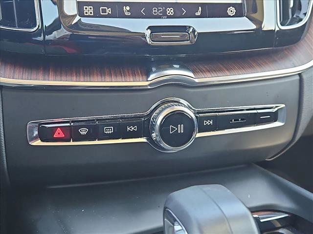 Used 2023 Volvo XC60 B5 Plus w/ Protection Package Premier image 15