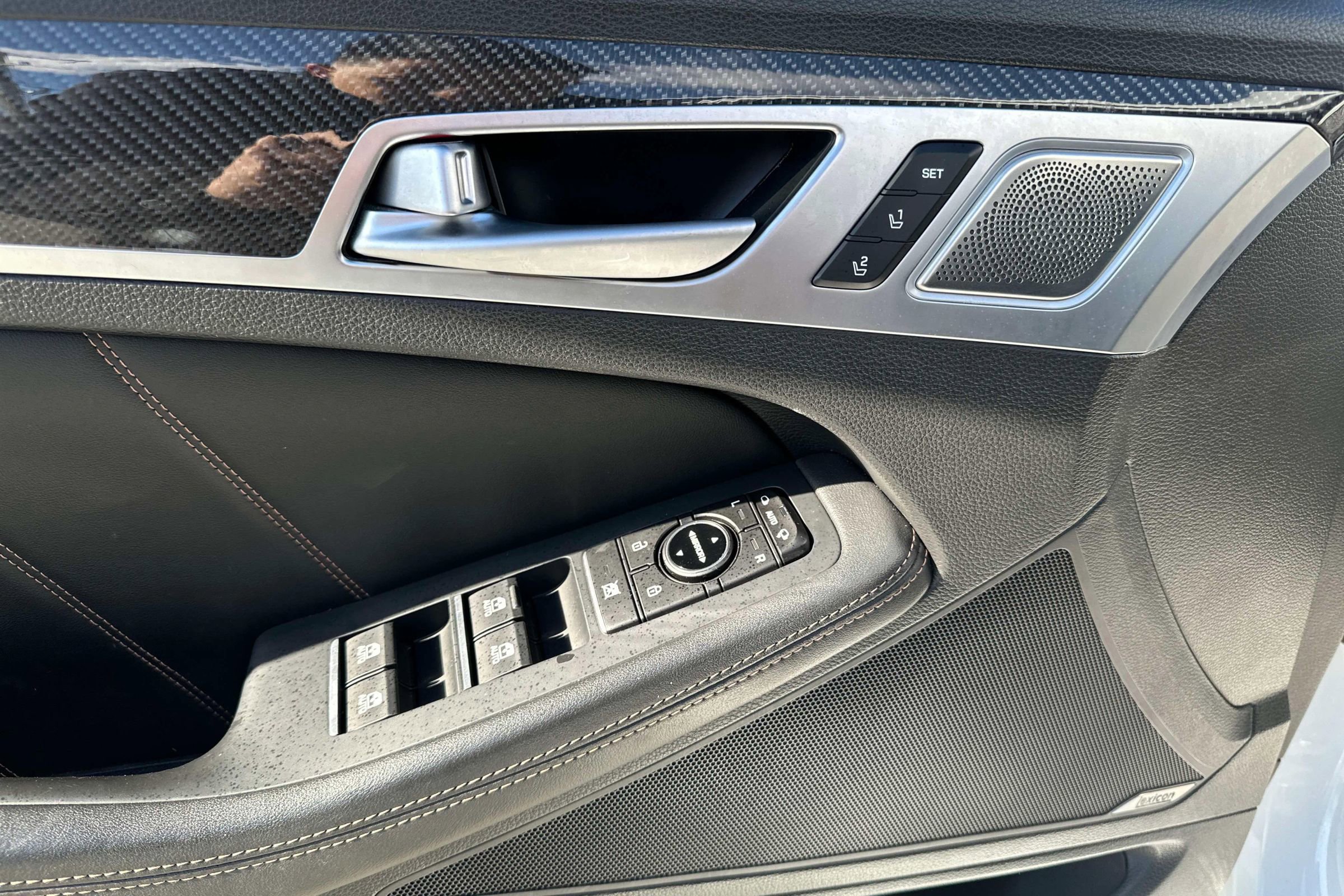 Used 2018 Genesis G80 3.3T Sport image 23