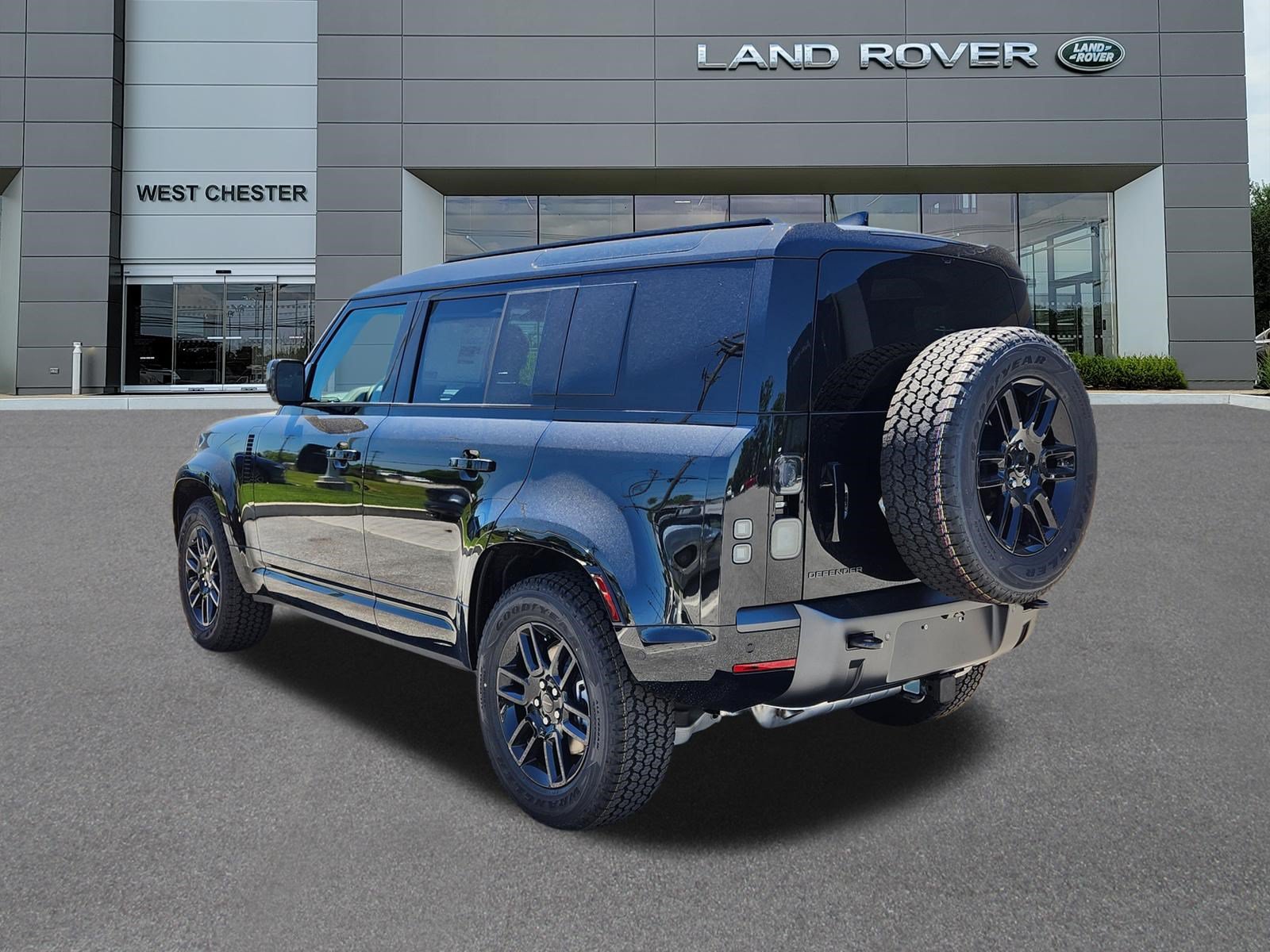 New 2026 Land Rover Defender 110 X-Dynamic SE AWD/4WD image 3