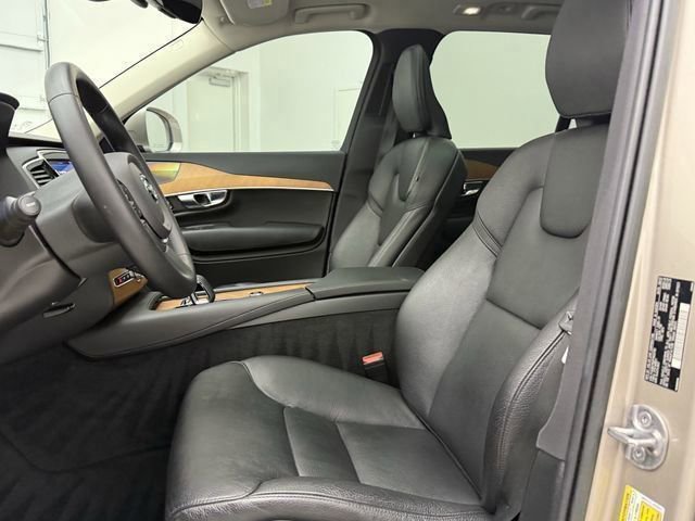 Certified 2023 Volvo XC90 B6 Plus image 12