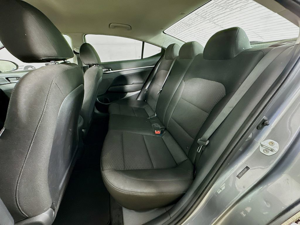 Used 2019 Hyundai Elantra SE w/ Cargo Package FWD image 27