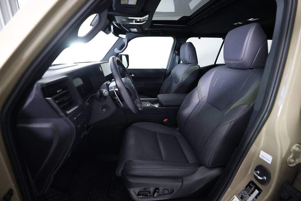 Used 2026 Lexus GX 550 AWD/4WD image 15