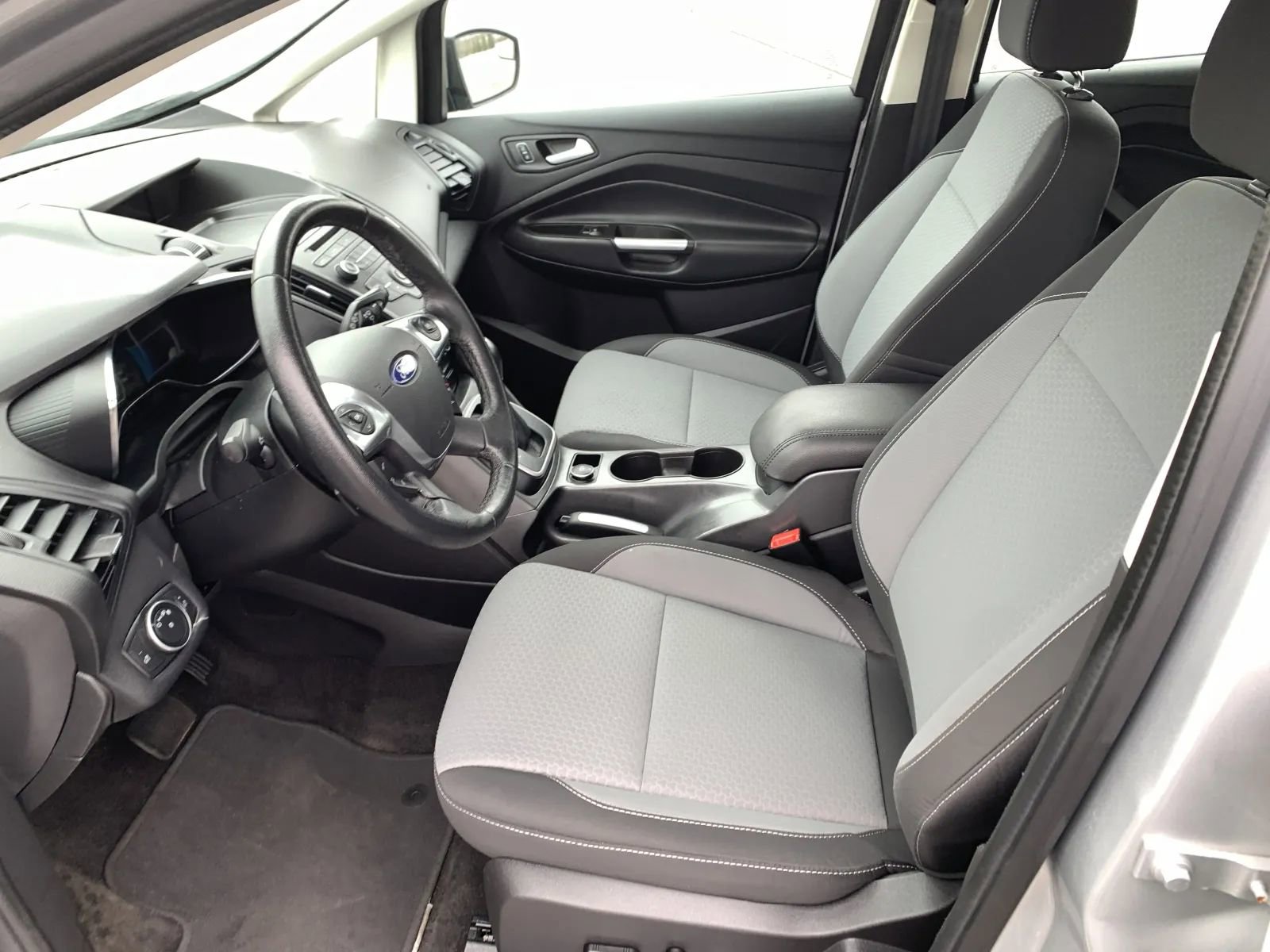 Used 2017 Ford C-MAX SE image 24