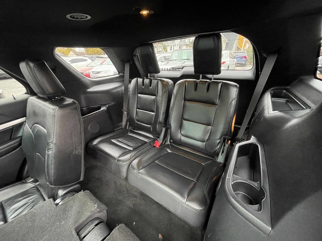 Used 2016 Ford Explorer XLT w/ Equipment Group 202A image 29