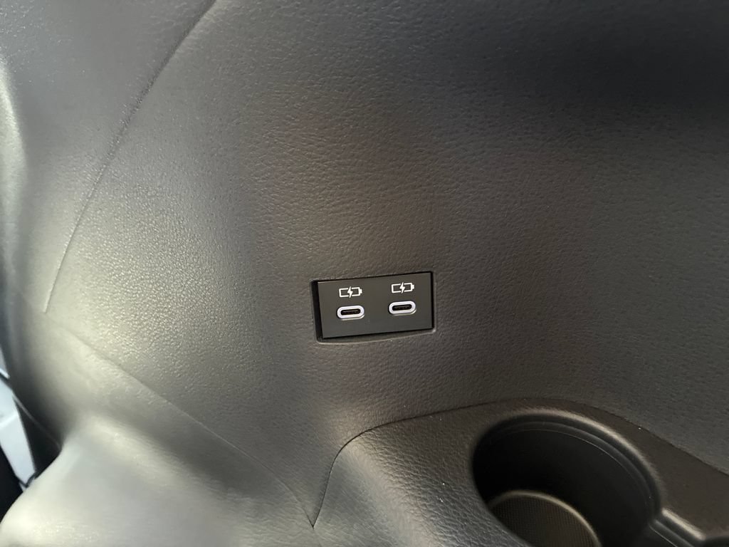 New 2026 Toyota Sienna XLE FWD image 39