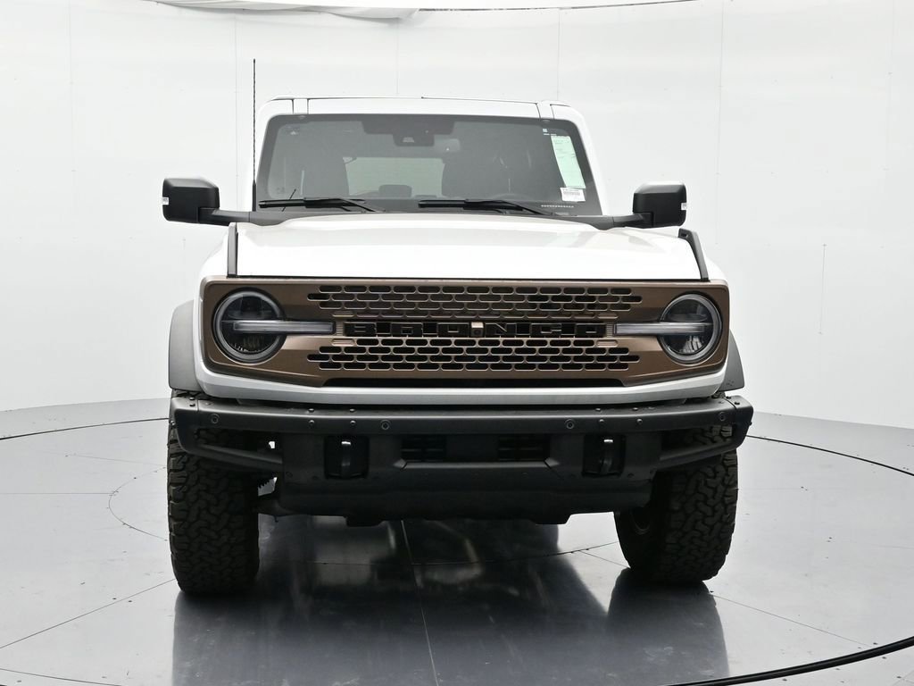 New 2025 Ford Bronco Badlands image 2