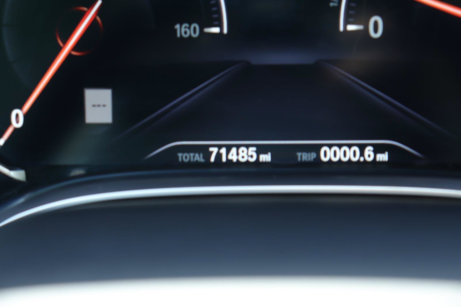 Used 2018 BMW 750i RWD image 27