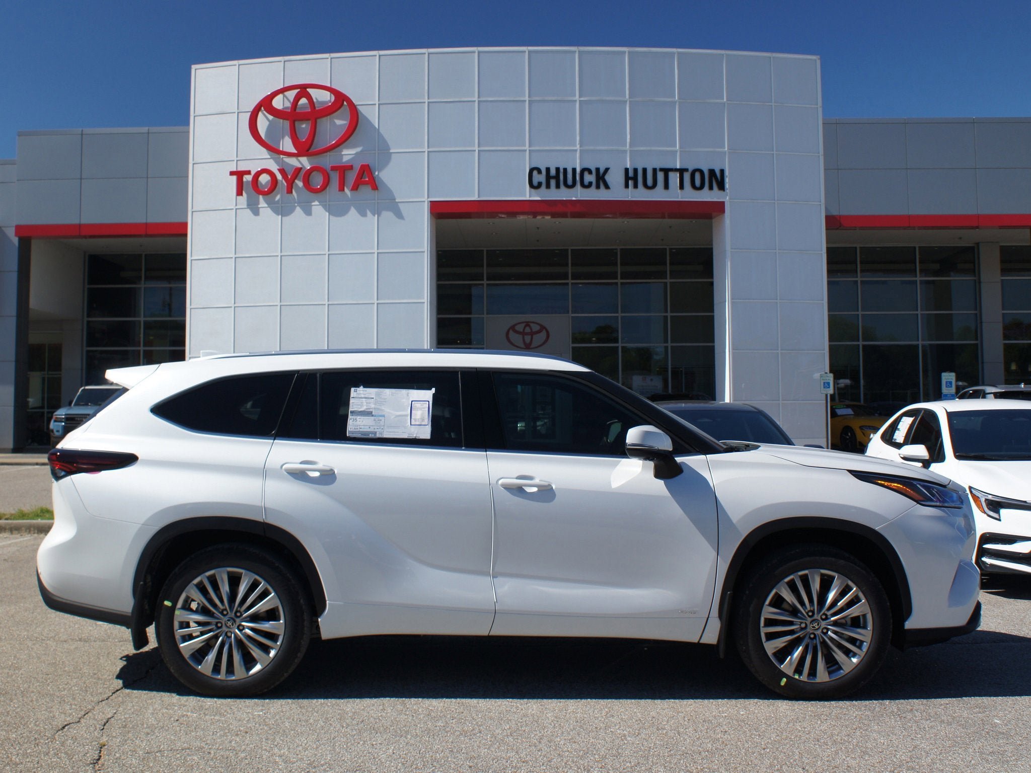 Used 2026 Toyota Highlander Platinum AWD/4WD image 13