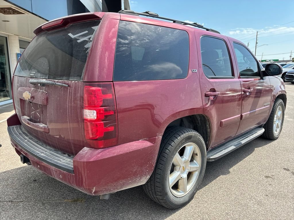 Used 2007 Chevrolet Tahoe LTZ w/ LTZ Preferred Equipment Group AWD/4WD image 3