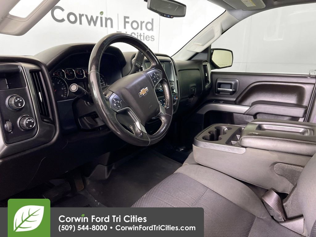 Used 2015 Chevrolet Silverado 2500 LT AWD/4WD image 3