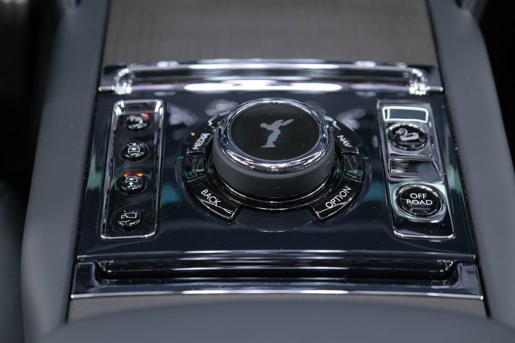 Used 2026 Rolls-Royce Cullinan image 69