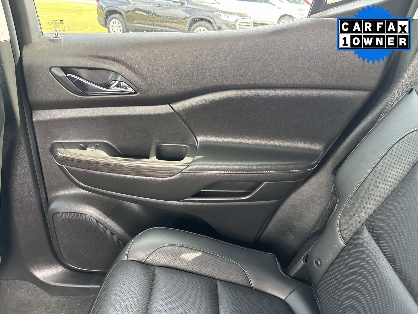 Used 2019 GMC Acadia SLT image 17