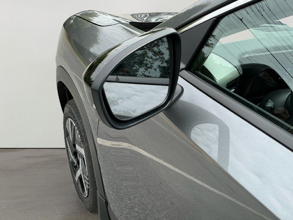 New 2026 Nissan Kicks SV w/ Cold Weather Package FWD image 11