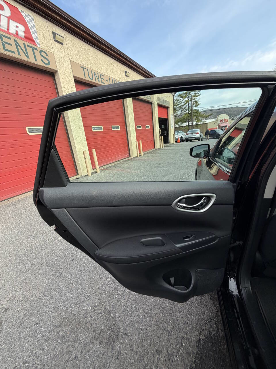 Used 2013 Nissan Sentra S image 19