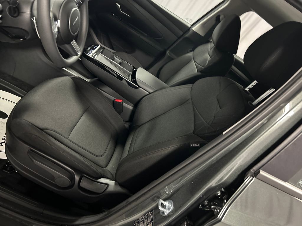 New 2026 Hyundai Tucson Blue SE image 10