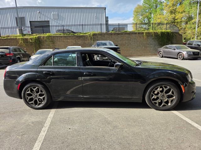 Used 2018 Chrysler 300 S w/ 300S Premium Group image 10