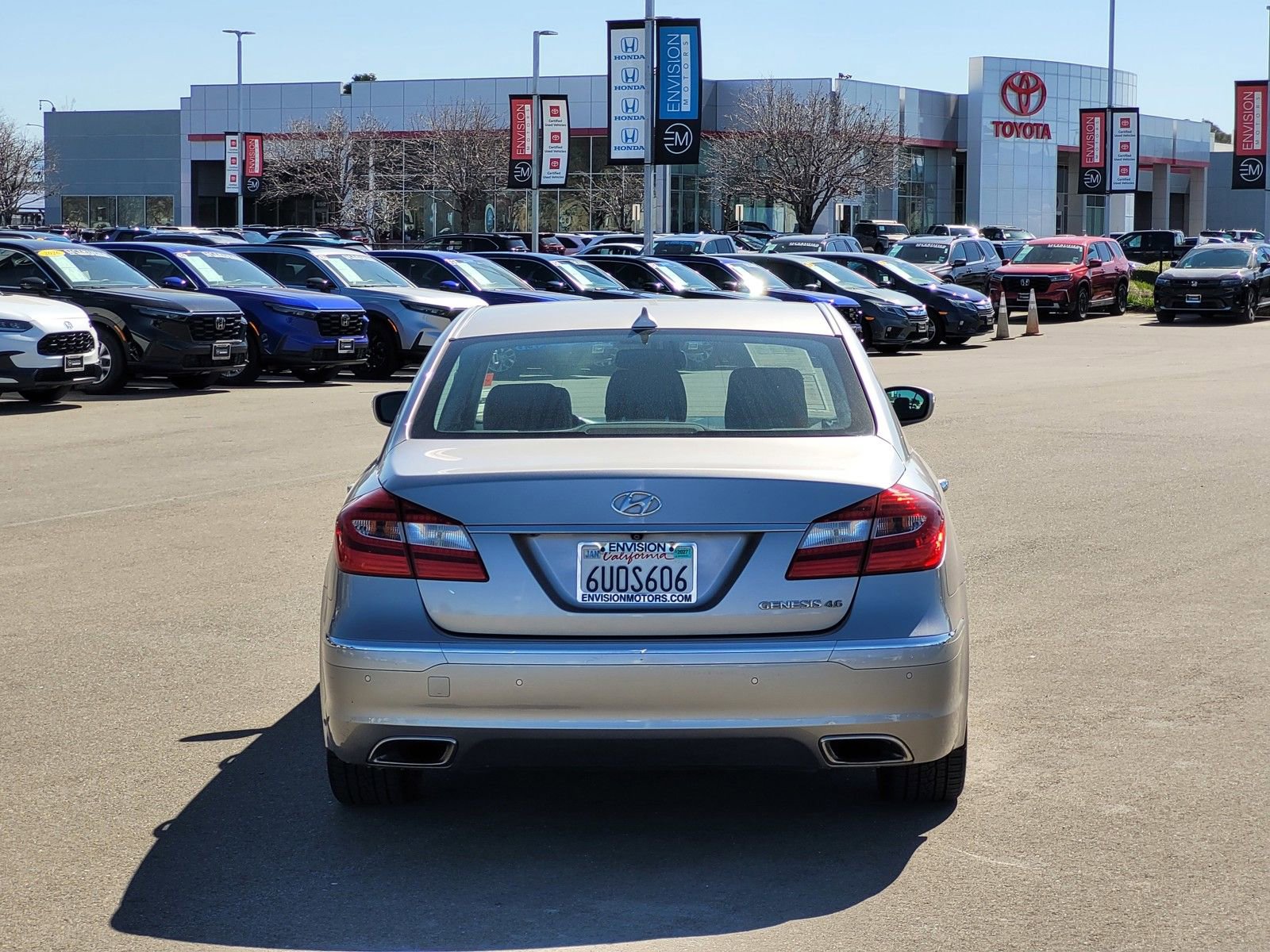 Used 2012 Hyundai Genesis 4.6 image 6