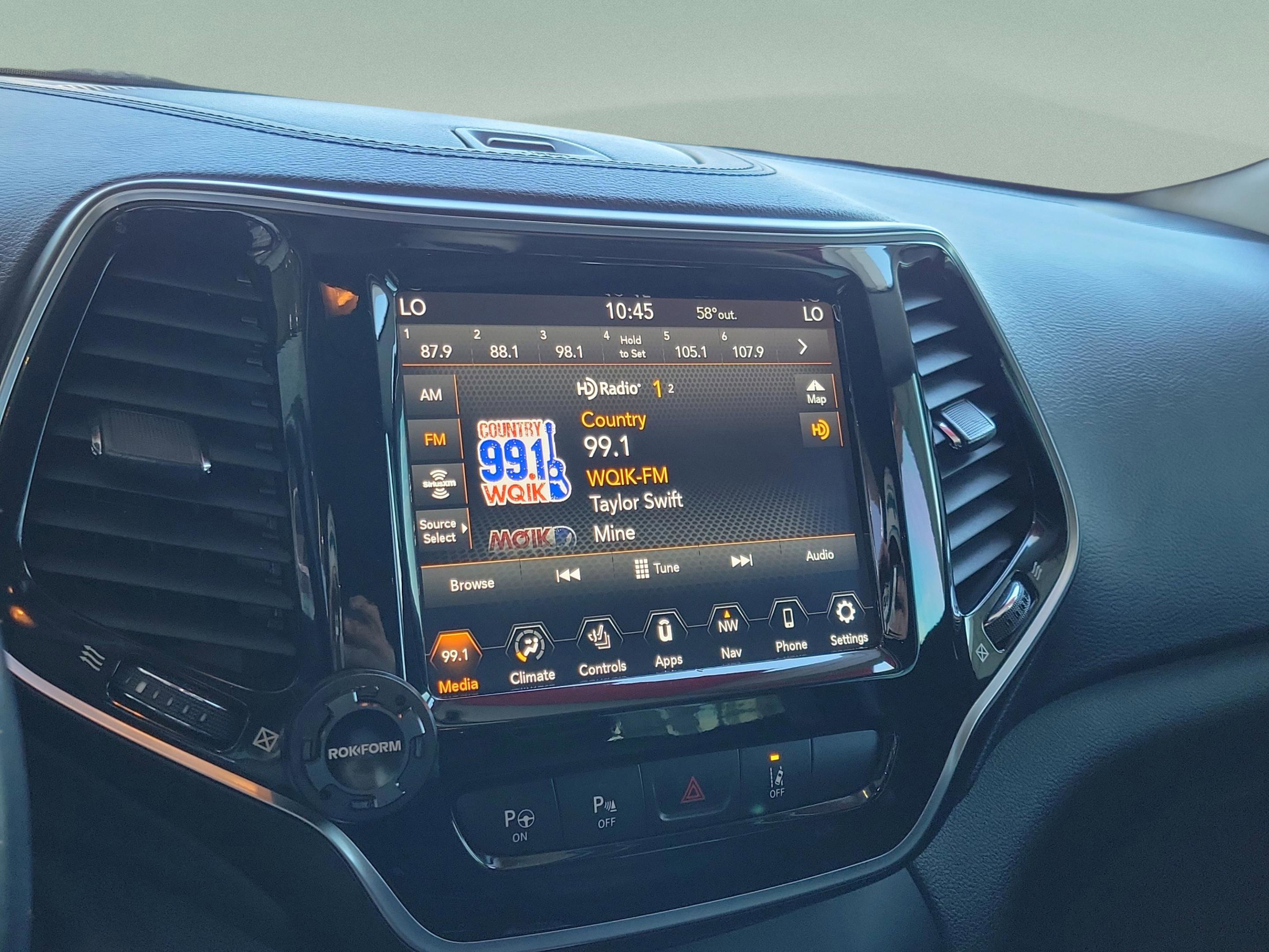 Used 2019 Jeep Cherokee Limited w/ Luxury Group image 18