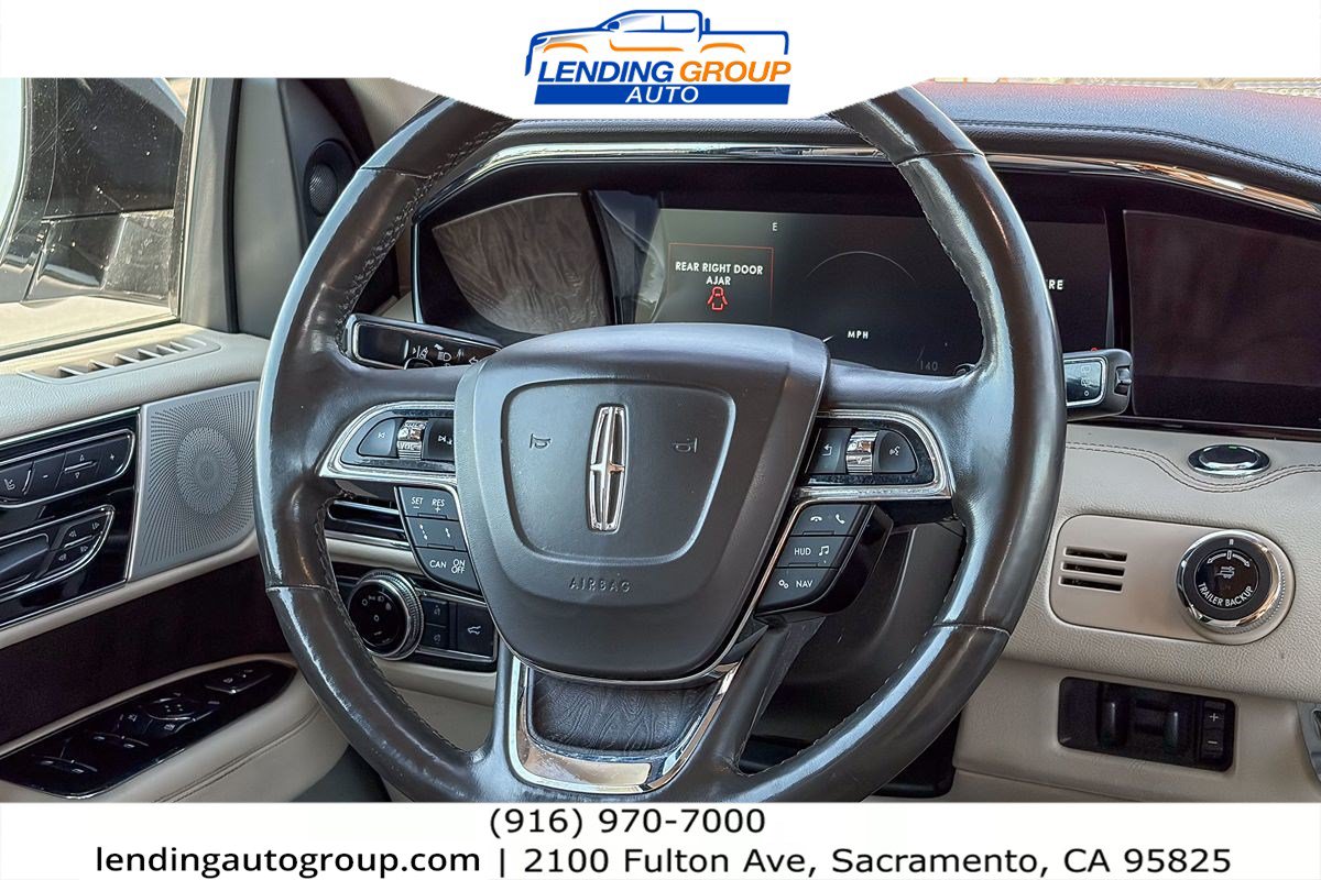 Used 2018 Lincoln Navigator L Reserve w/ Technology Package AWD/4WD image 14