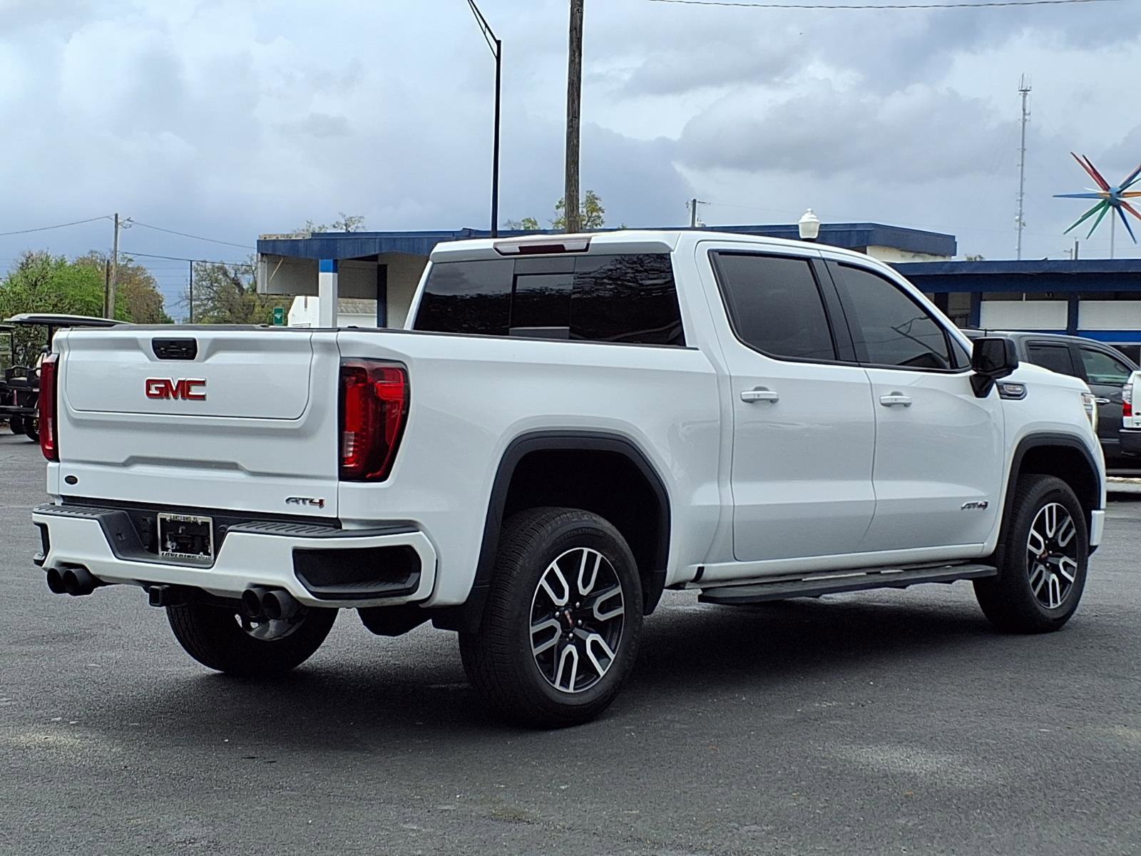Used 2022 GMC Sierra 1500 AT4 w/ AT4 Preferred Package AWD/4WD image 29