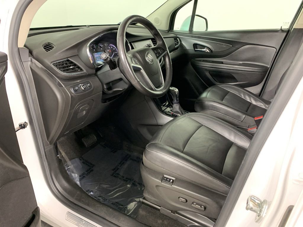 Used 2017 Buick Encore Essence w/ Experience Buick Package FWD image 29