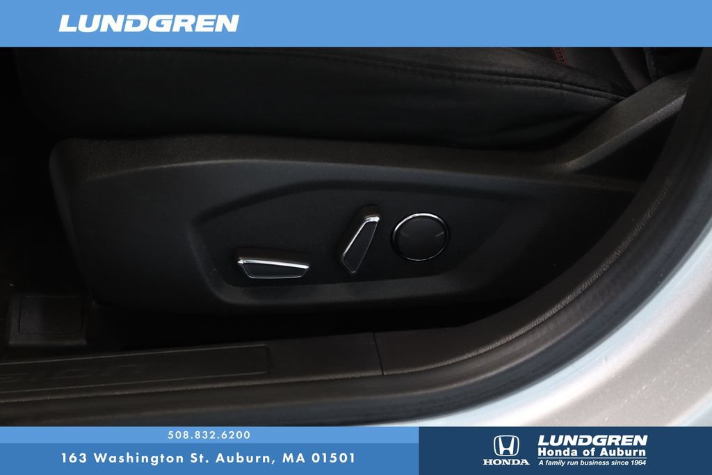 Used 2014 Ford Fusion SE w/ Equipment Group 201A FWD image 12