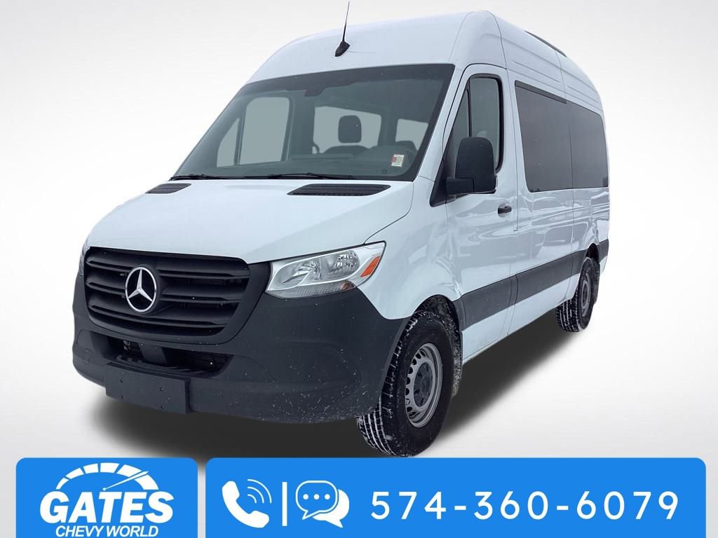 Used 2024 Mercedes-Benz Sprinter 2500 image 3