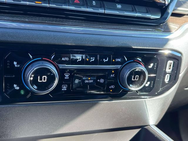 Used 2025 Chevrolet Silverado 1500 LT w/ Leather Package RWD image 30