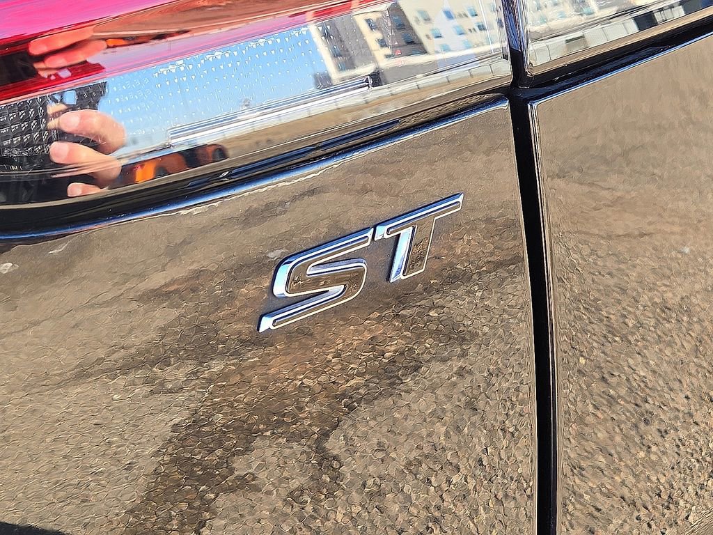 Used 2023 Buick Envision Preferred w/ Sport Touring Package image 14