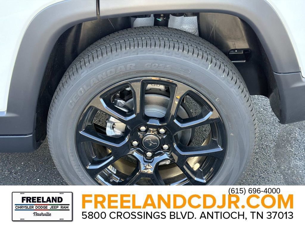 New 2026 Jeep Compass Latitude image 10