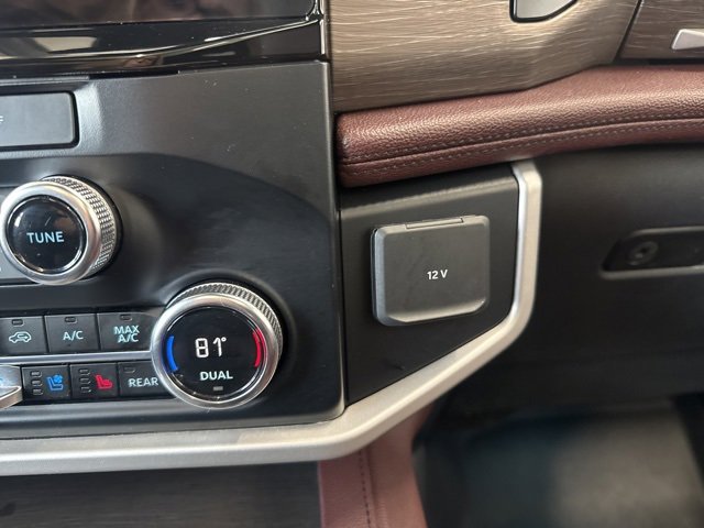 Used 2024 Ford Expedition Max Limited image 32