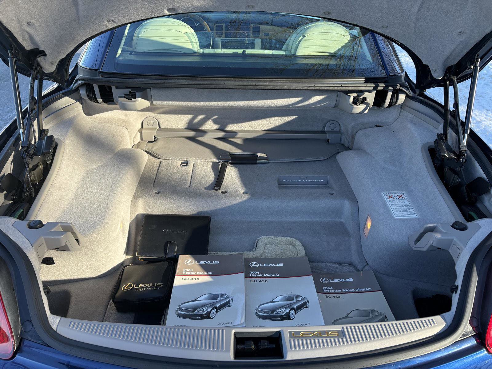 Used 2004 Lexus SC 430 Convertible image 11