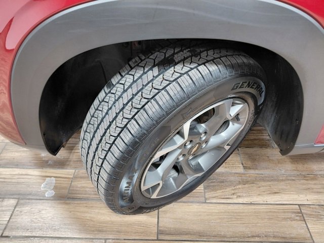 Used 2025 Chevrolet Trax LT image 16