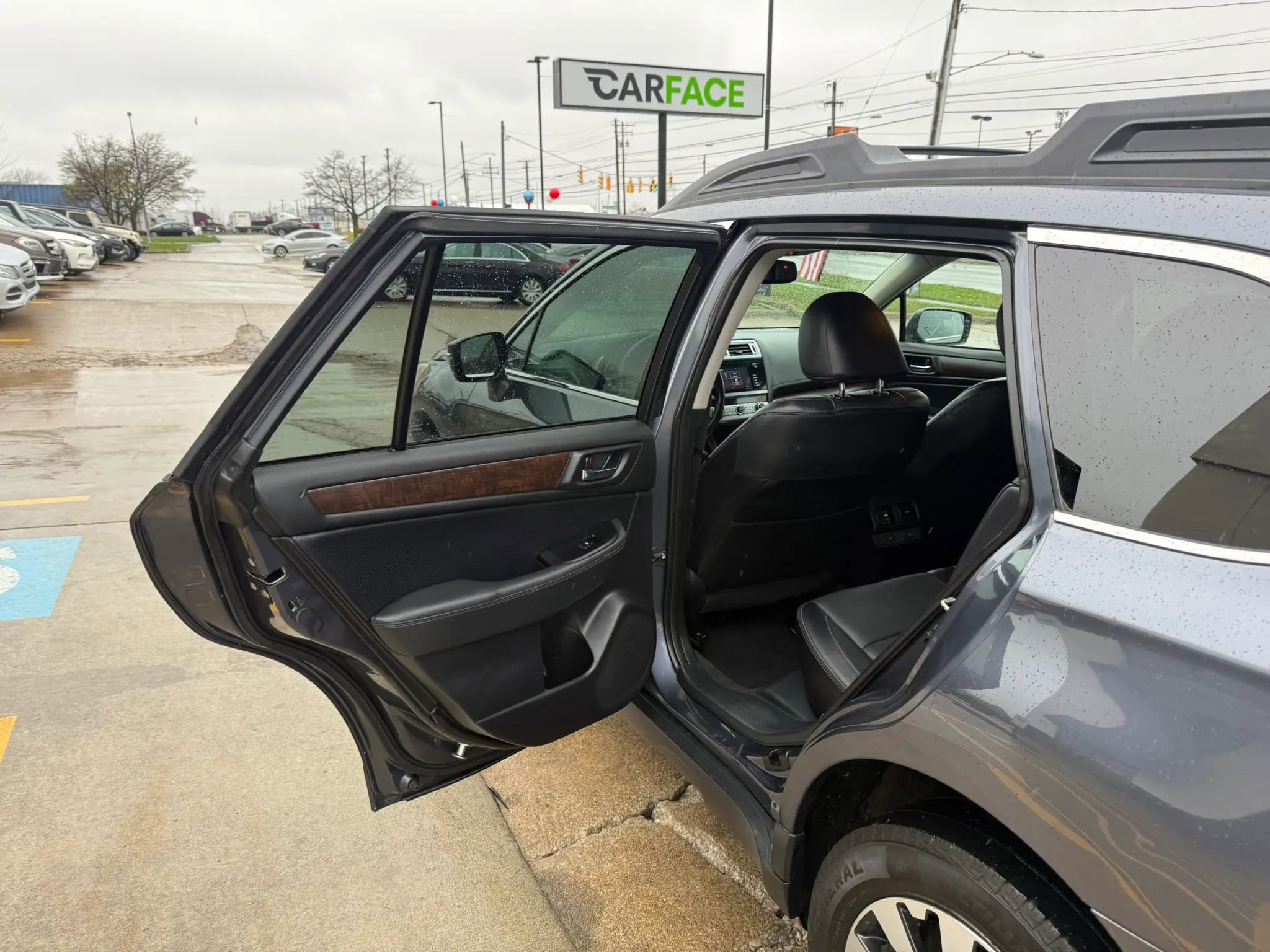 Used 2017 Subaru Outback 2.5i Limited AWD/4WD image 21