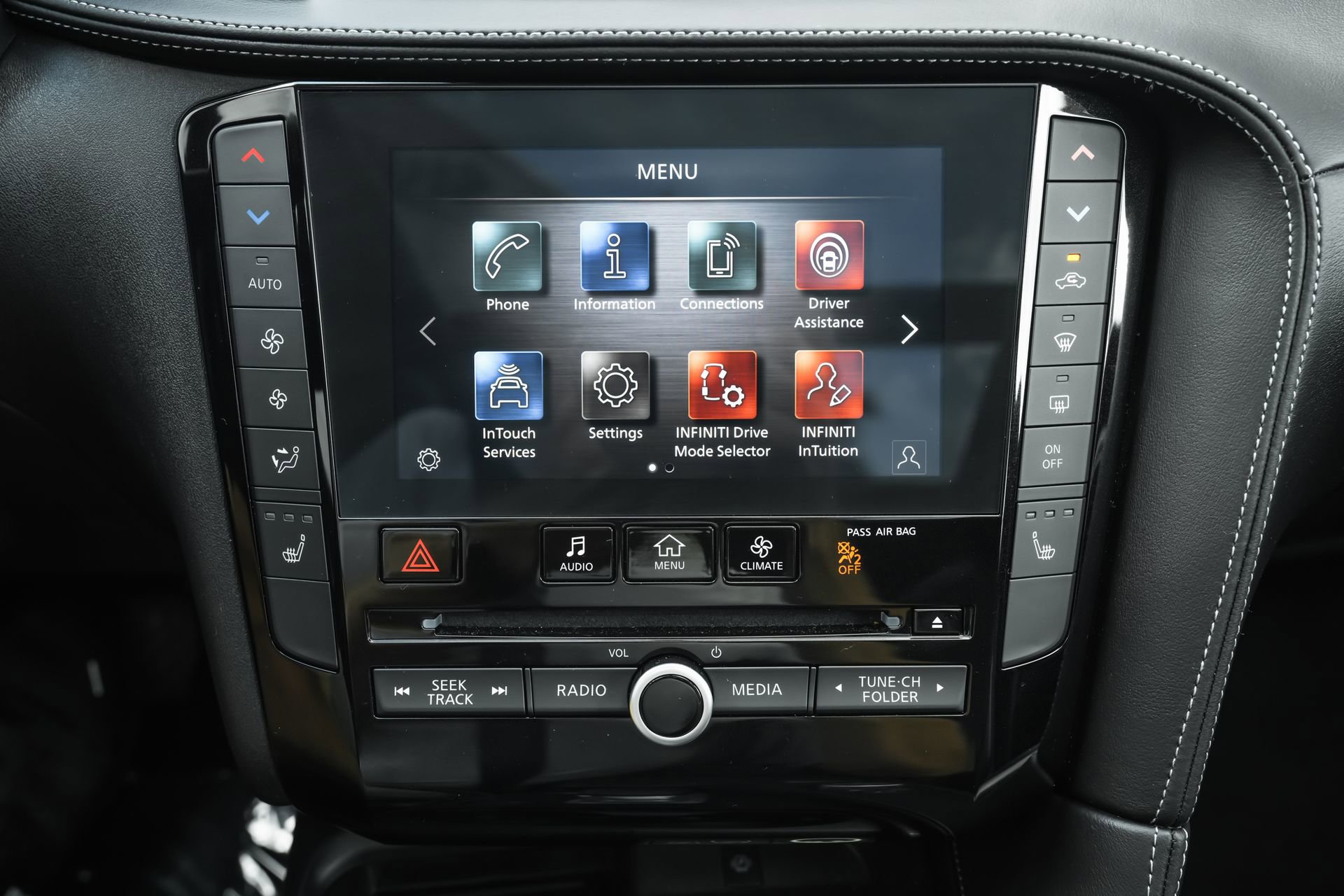 Used 2025 INFINITI QX50 Luxe image 16