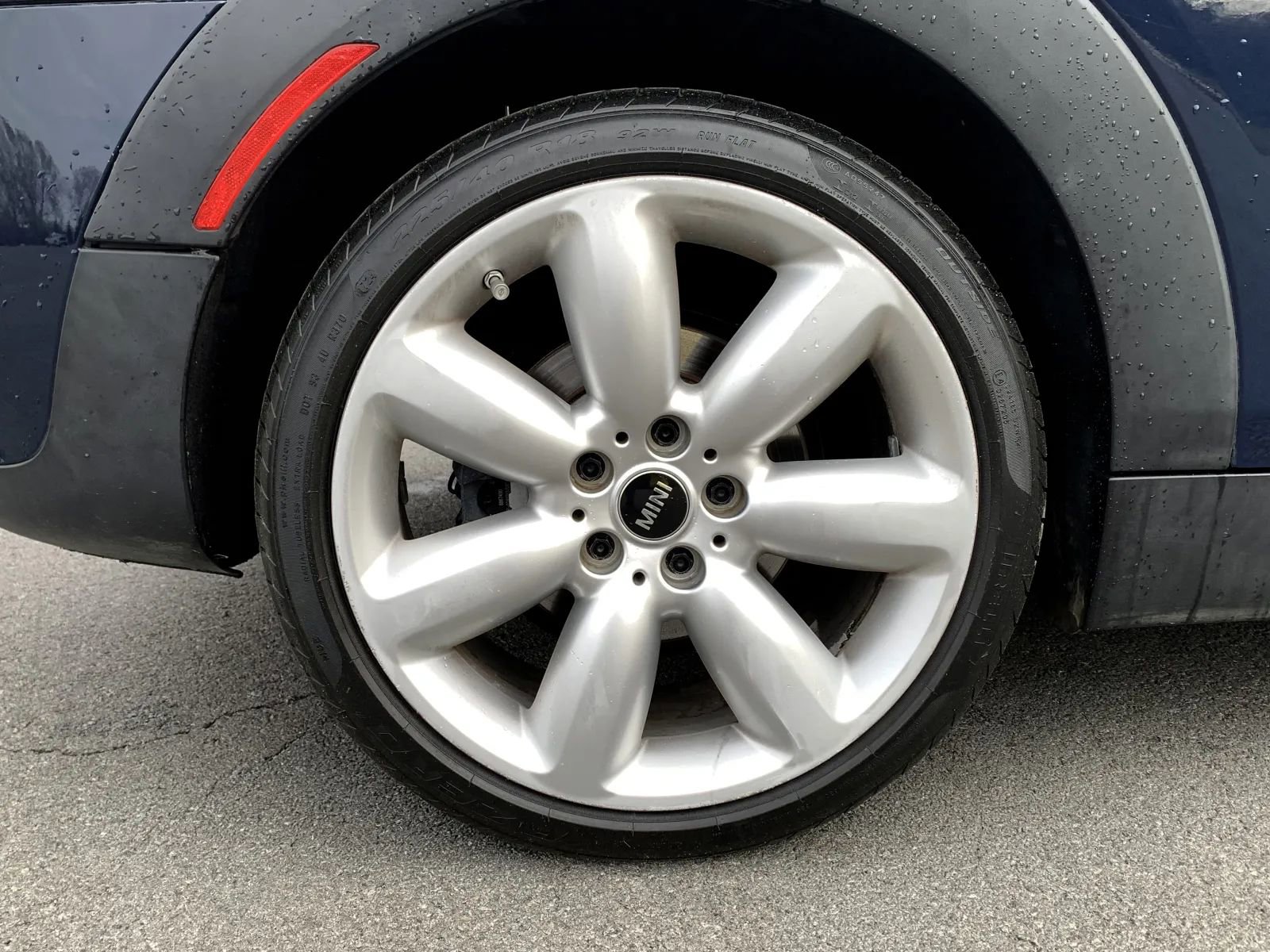 Used 2017 MINI Cooper Clubman S image 10