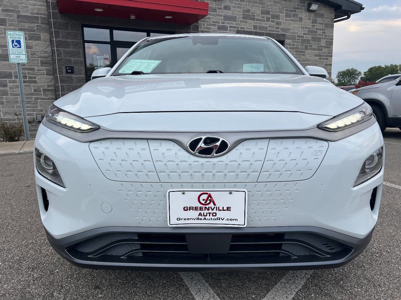 Used 2021 Hyundai Kona Ultimate image 2