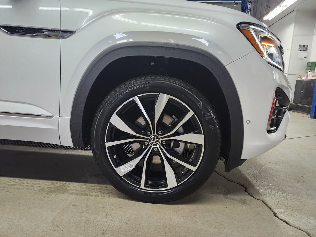 New 2026 Volkswagen Atlas SEL Premium R-Line image 16