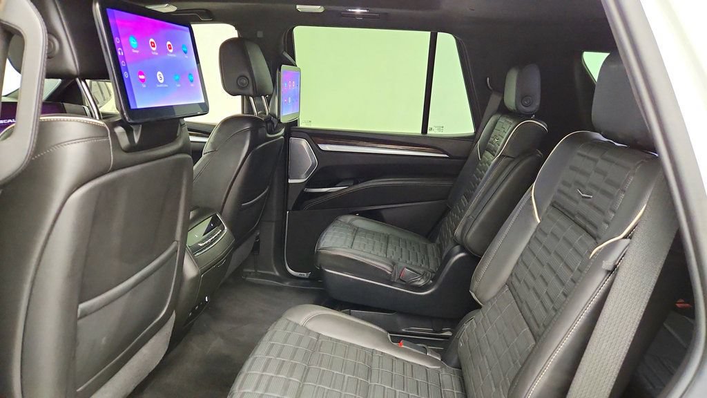 Used 2025 Cadillac Escalade Sport Platinum AWD/4WD image 23