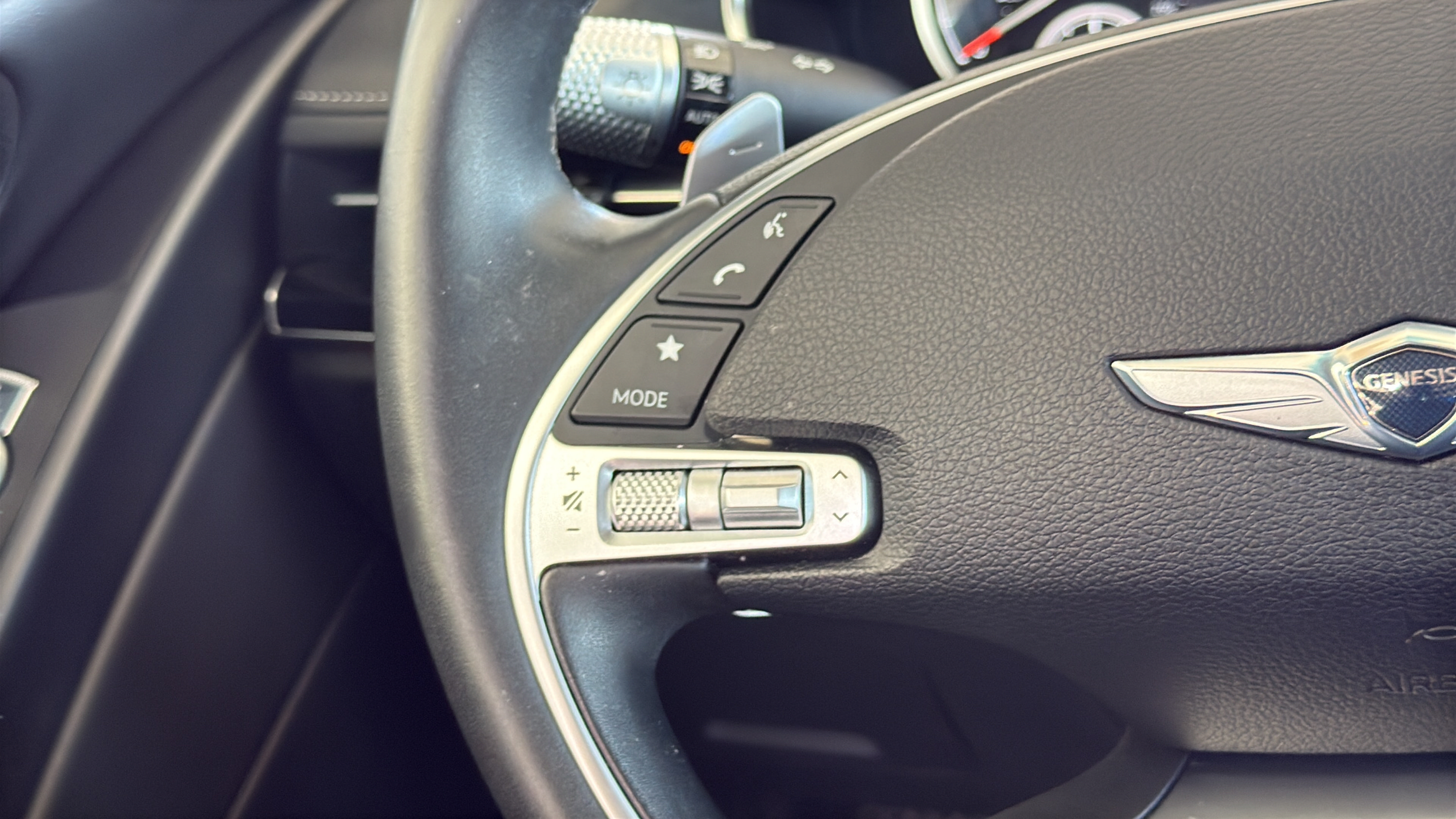 Used 2023 Genesis G80 2.5T RWD image 33
