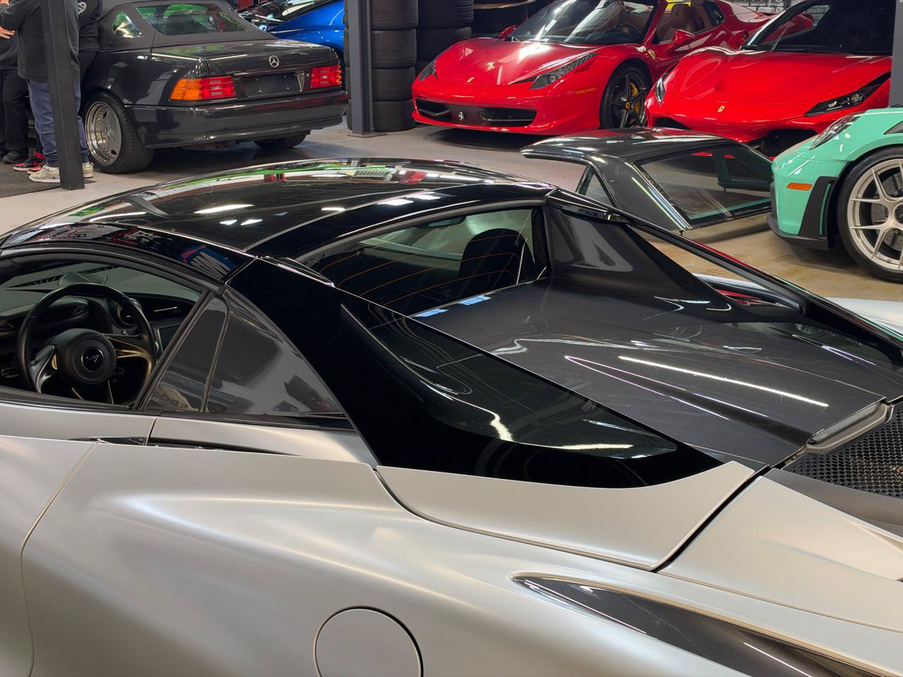 Used 2020 McLaren 720S Performance RWD image 9
