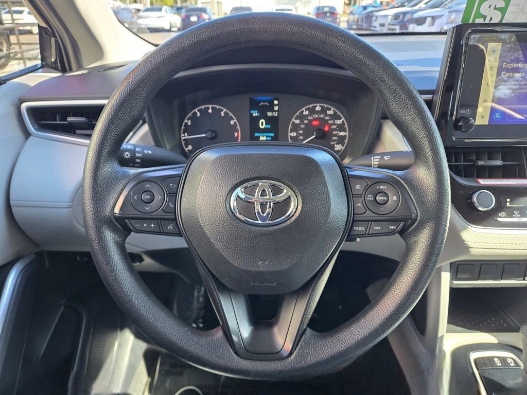 Used 2024 Toyota Corolla Cross L image 24