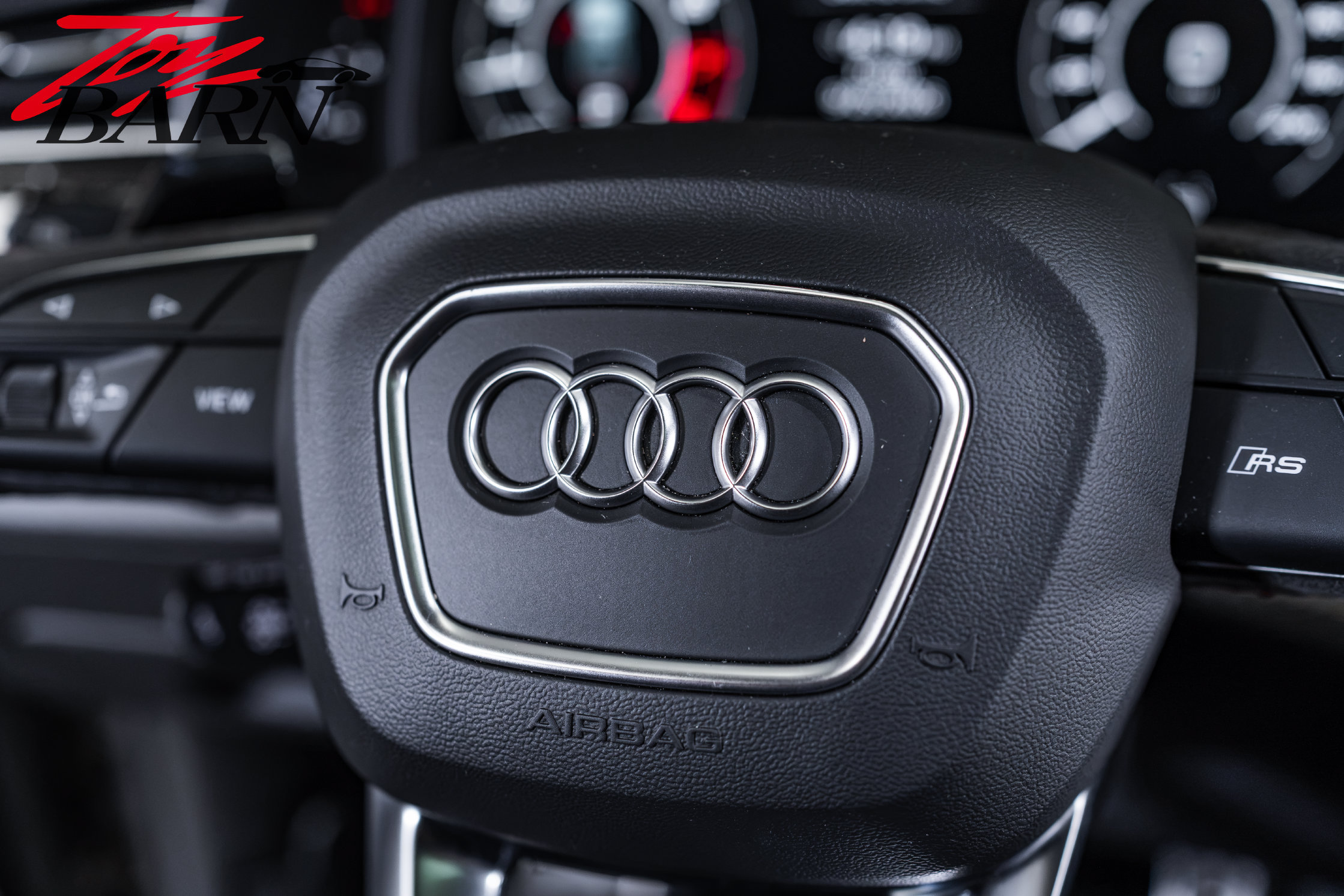 Used 2024 Audi RS Q8 AWD/4WD image 32