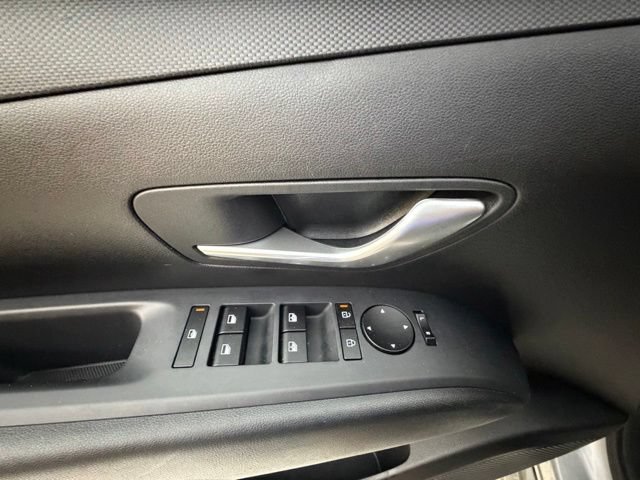 Used 2025 Hyundai Tucson SEL AWD/4WD image 29